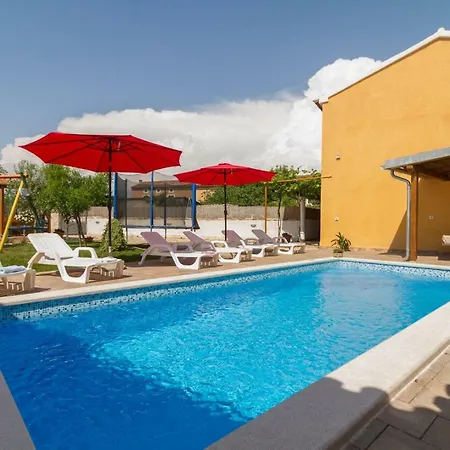 Holiday House Emily With A Pool Σπίτι διακοπών Vodnjan